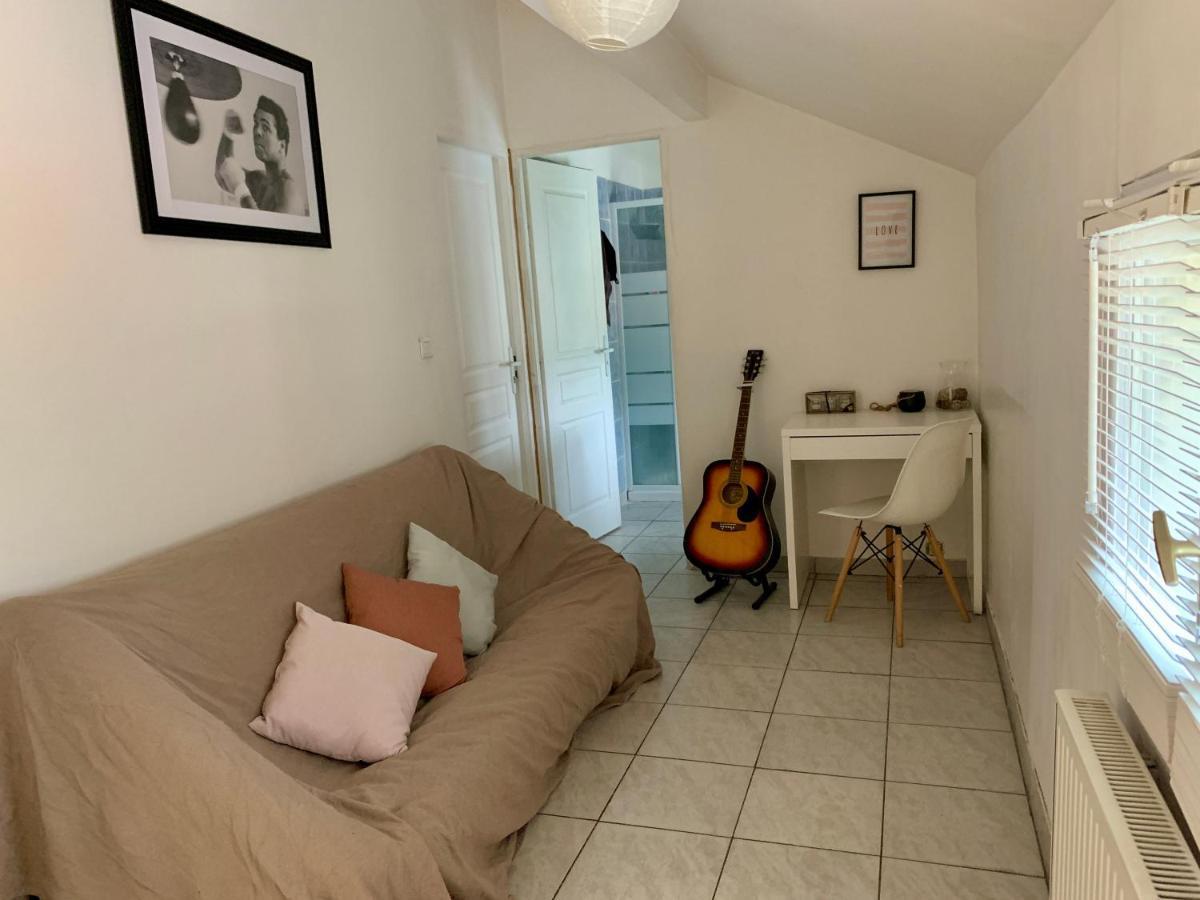 Agreable Maison Avec Parking Gratuit Sur Place. * Saint-Denis (Seine-Saint-Denis)