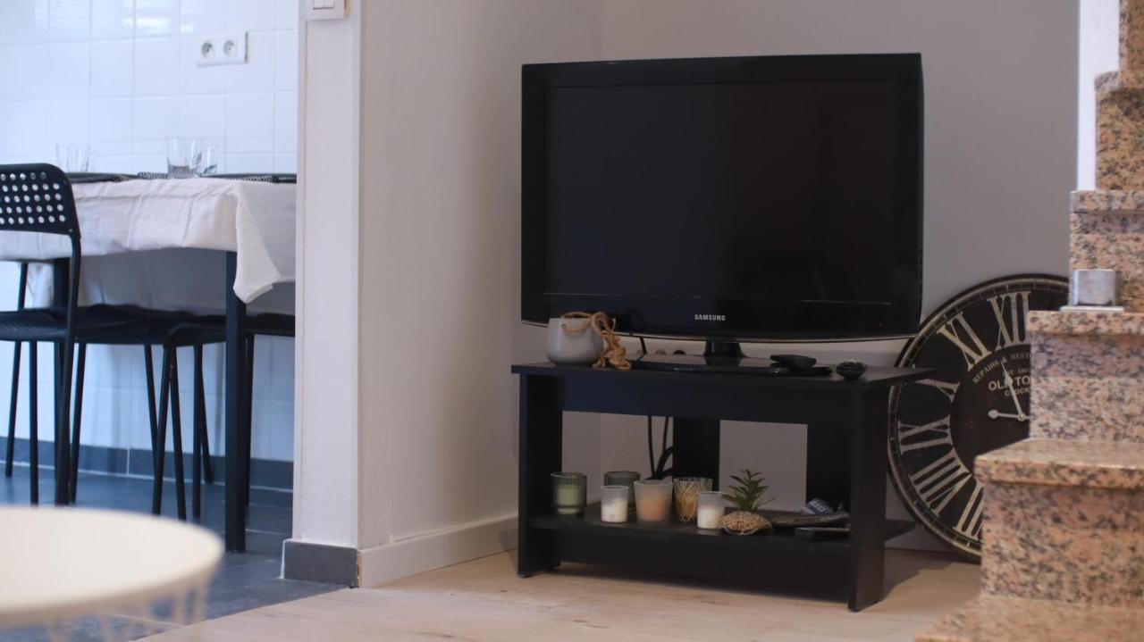 Agreable Maison Avec Parking Gratuit Sur Place. Apartment Saint-Denis (Seine-Saint-Denis)